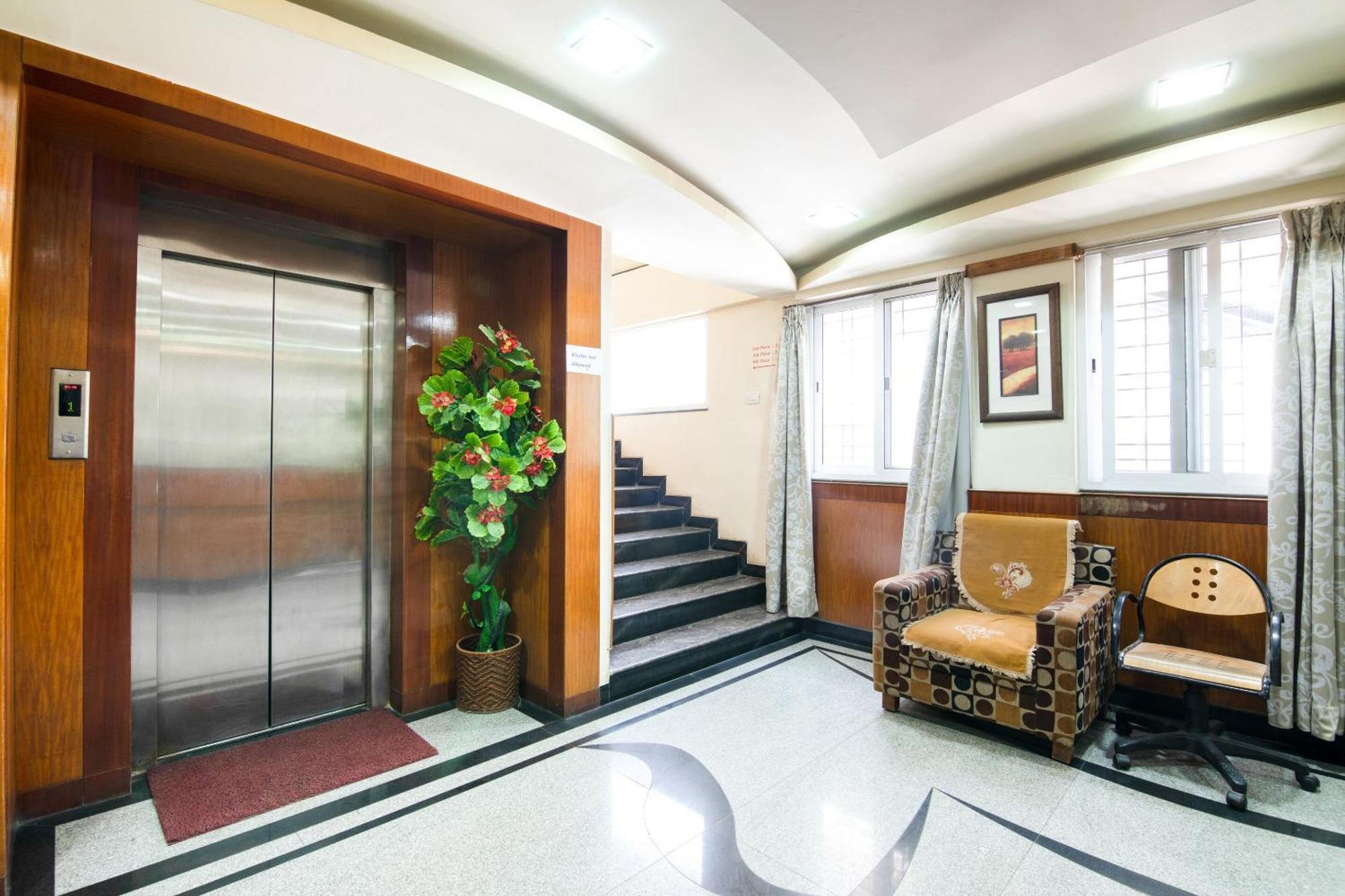 Flagship Aayush Corporate Stays Near Nexus Mall Koramangala Bangalore Luaran gambar